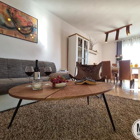 Apartment Valery Pula Bagian luar foto